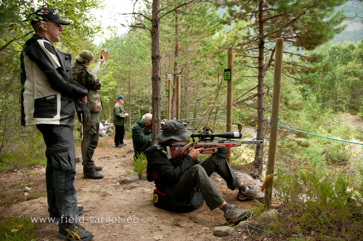 Donald Old England and Roberto Caballero Spain
